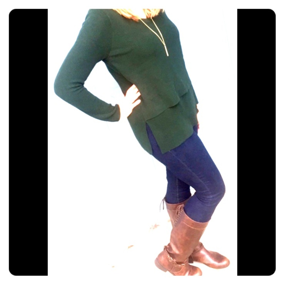 Market & Spruce Clarke 
Layered-Hem V-NeckPullover